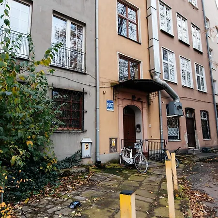 Maya's Flats & 27 - Beautiful On Piwna Street In The Old Town Gdansk
