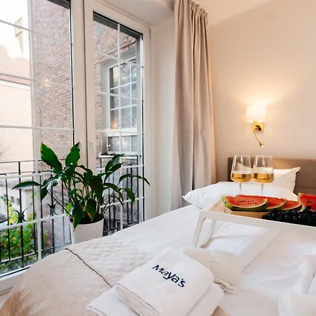 Maya's Flats & 27 - Beautiful On Piwna Street In The Old Town Apartment Gdansk