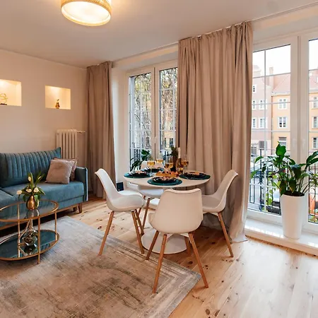 Maya's Flats & 27 - Beautiful On Piwna Street In The Old Town Apartment Gdansk