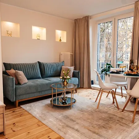 Maya's Flats & 27 - Beautiful On Piwna Street In The Old Town Apartment