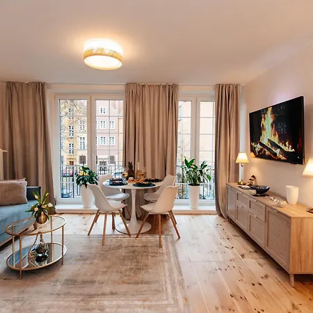 Maya's Flats & 27 - Beautiful On Piwna Street In The Old Town Gdańsk