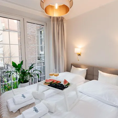 Maya's Flats & 27 - Beautiful On Piwna Street In The Old Town Gdańsk