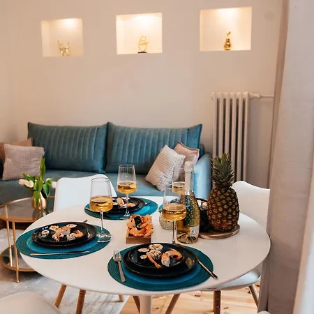 Maya's Flats & 27 - Beautiful On Piwna Street In The Old Town Apartment