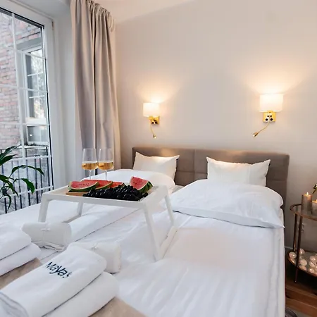 Lejlighed Maya's Flats & 27 - Beautiful On Piwna Street In The Old Town Gdańsk
