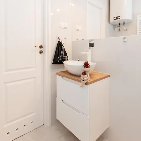 Maya's Flats&resorts 27 - Beautiful On Appartement *