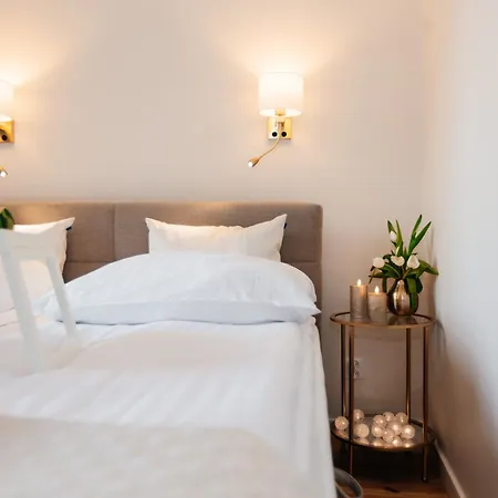 Maya's Flats & 27 - Beautiful On Διαμέρισμα *