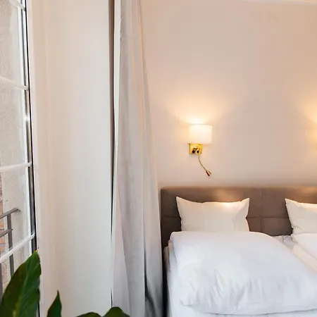 Maya's Flats 27 - Old Town Apartman *