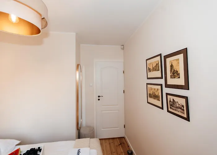 Maya's Flats & 27 - Beautiful On