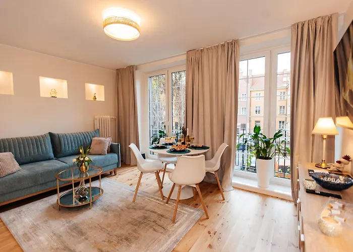 Maya's Flats & 27 - Beautiful On *