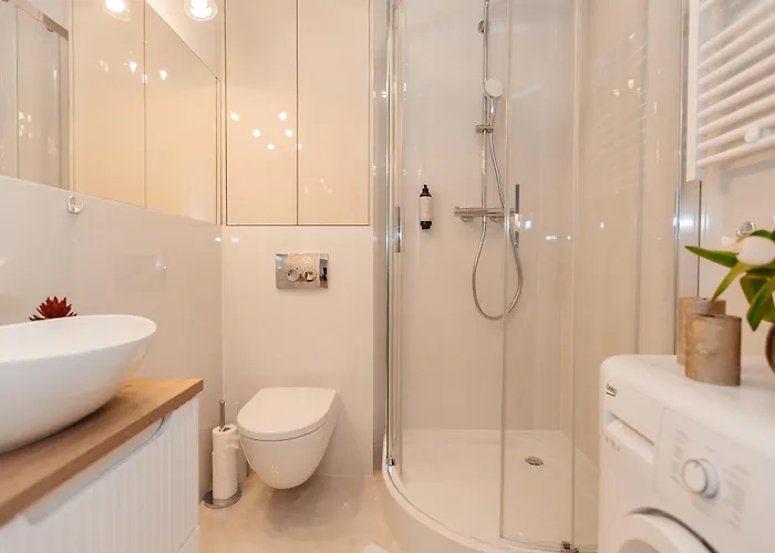 Maya's Flats & 27 - Beautiful On 格但斯克