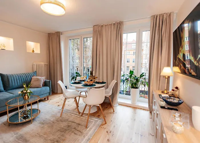 Maya's Flats & 27 - Beautiful On *