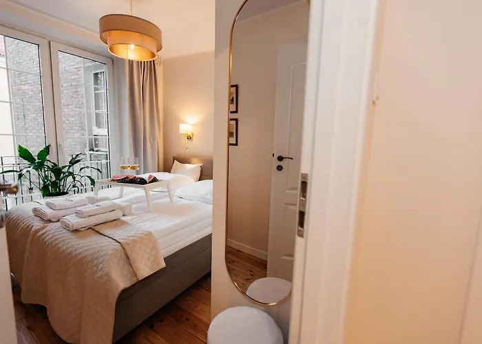 Maya's Flats & 27 - Beautiful On *