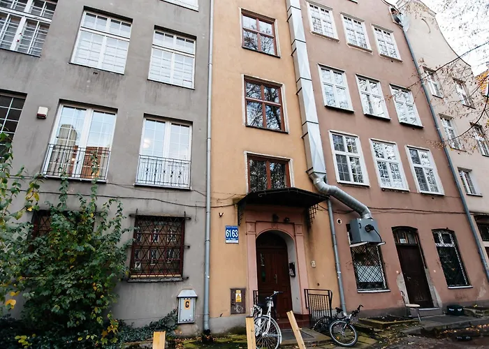 Maya's Flats & 27 - Beautiful On *